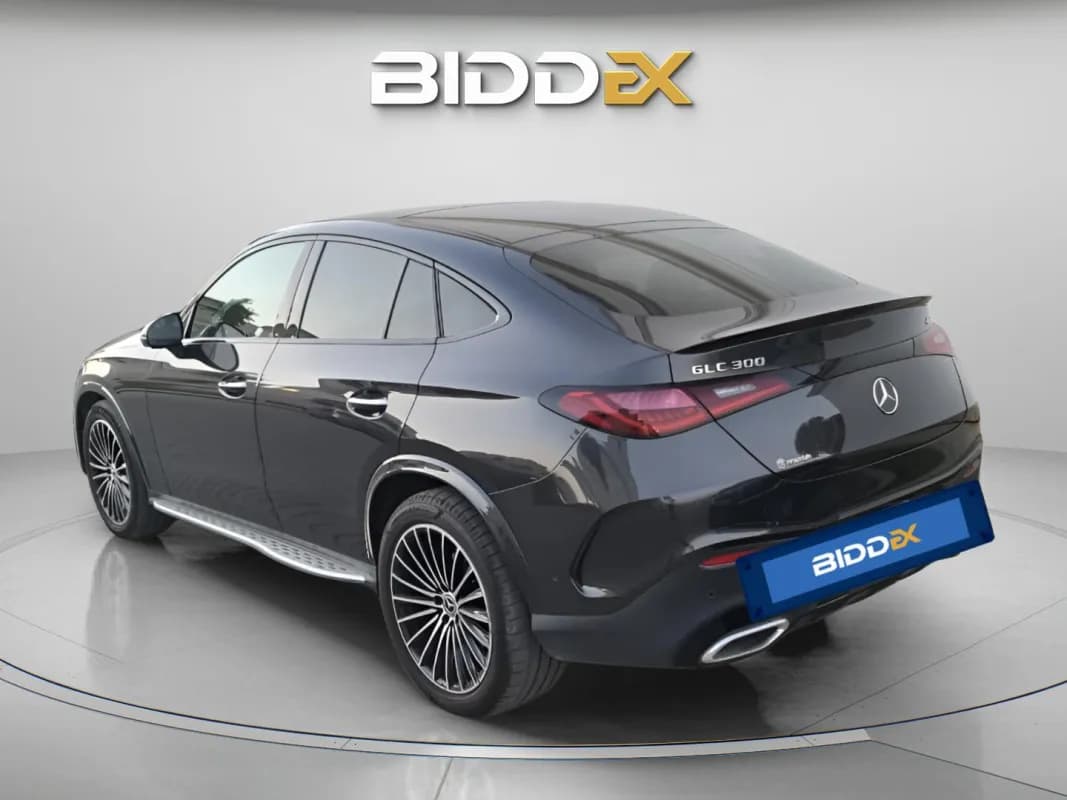 مرسيدس بنز GLC 300 2024 ايه ام جي نفطي أوتوماتيك — مستعملة