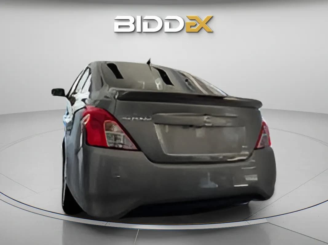 نيسان صني 2026 اول فئه رمادي أوتوماتيك — جديدة