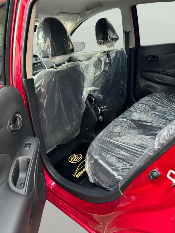 نيسان صني 2026 اول فئه أحمر أوتوماتيك — جديدة