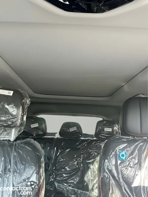 جيتور تي 1 2026 لاكشيري رمادي أوتوماتيك — جديدة