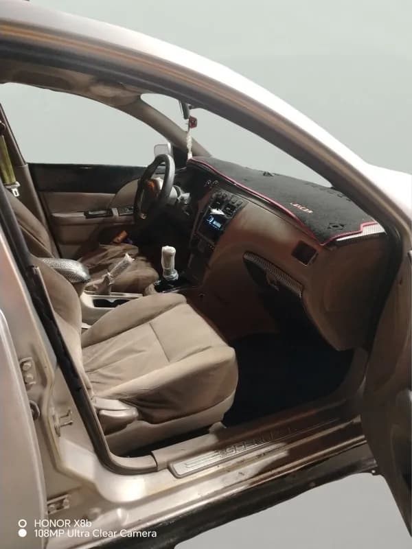 Speranza A516 2009 Baseline Silver Manual — Used