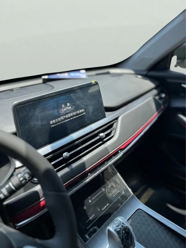 شيري تيجو 4 برو 2026 لاكشري أبيض أوتوماتيك — جديدة