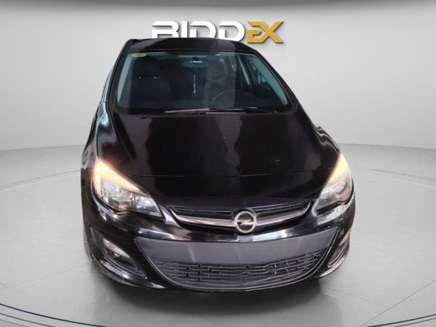 أوبل استرا 2021