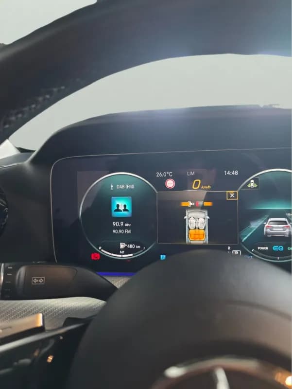 مرسيدس بنز E200 2022