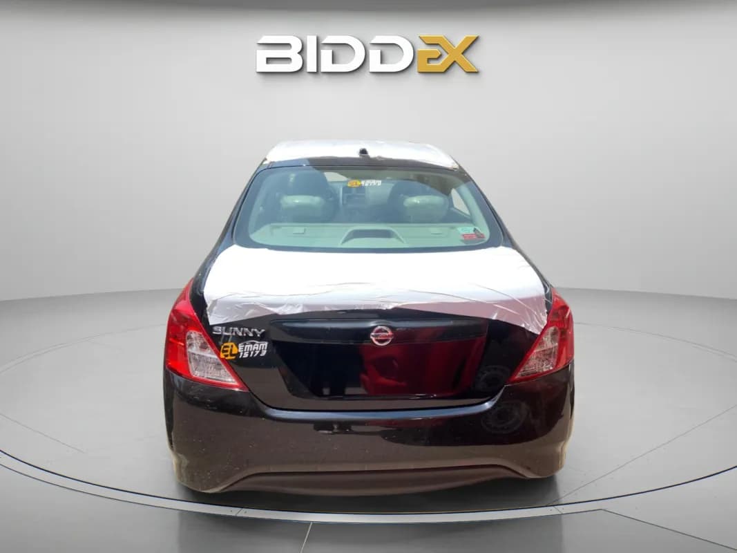 نيسان صني 2026 اول فئه أسود أوتوماتيك — جديدة