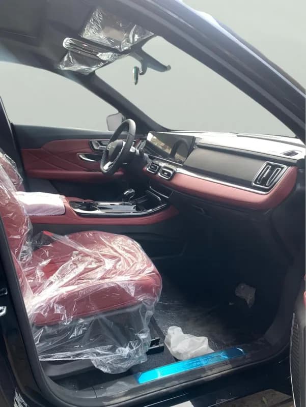 سويست S07 2026 هاي لاين أسود أوتوماتيك — جديدة