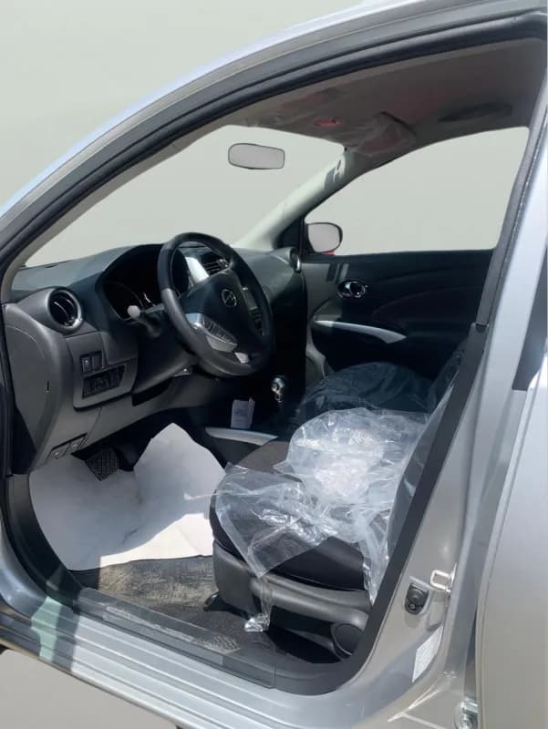 نيسان صني 2026 سوبر صالون فضي أوتوماتيك — جديدة