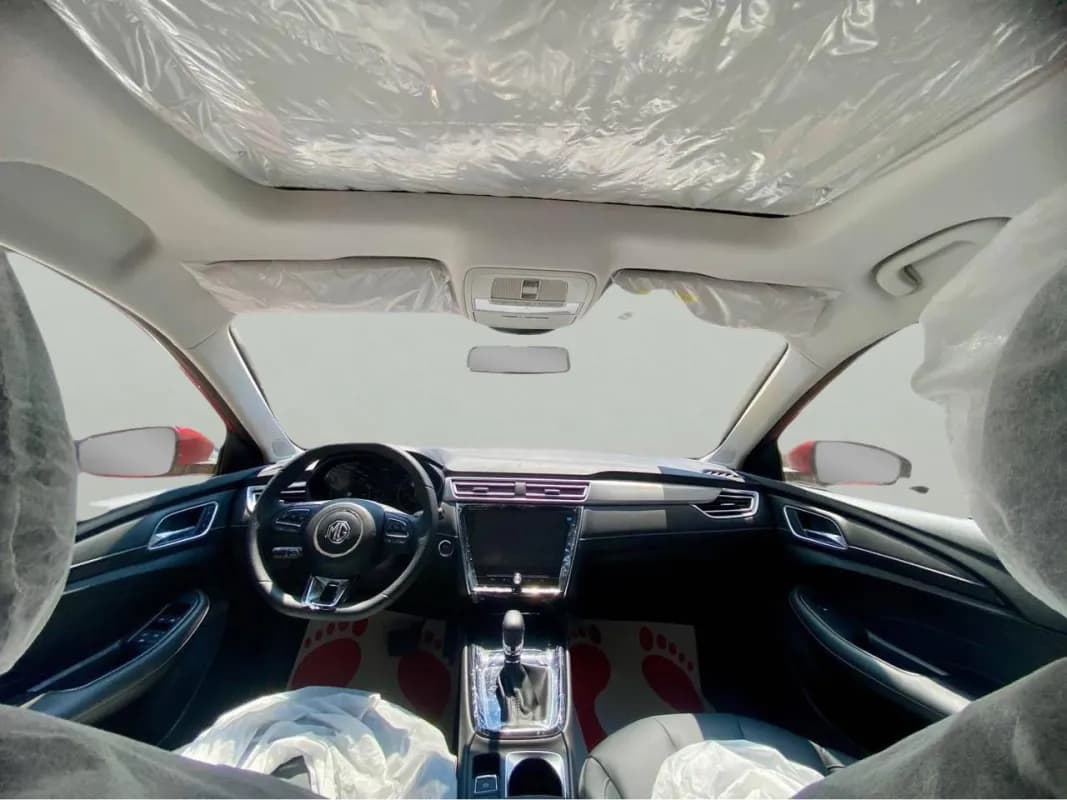 ام جي 5 2026 لاكشري أحمر أوتوماتيك — جديدة