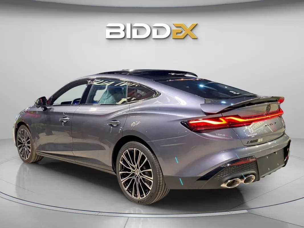 ام جي 7 2026 لاكشري رمادي أوتوماتيك — جديدة