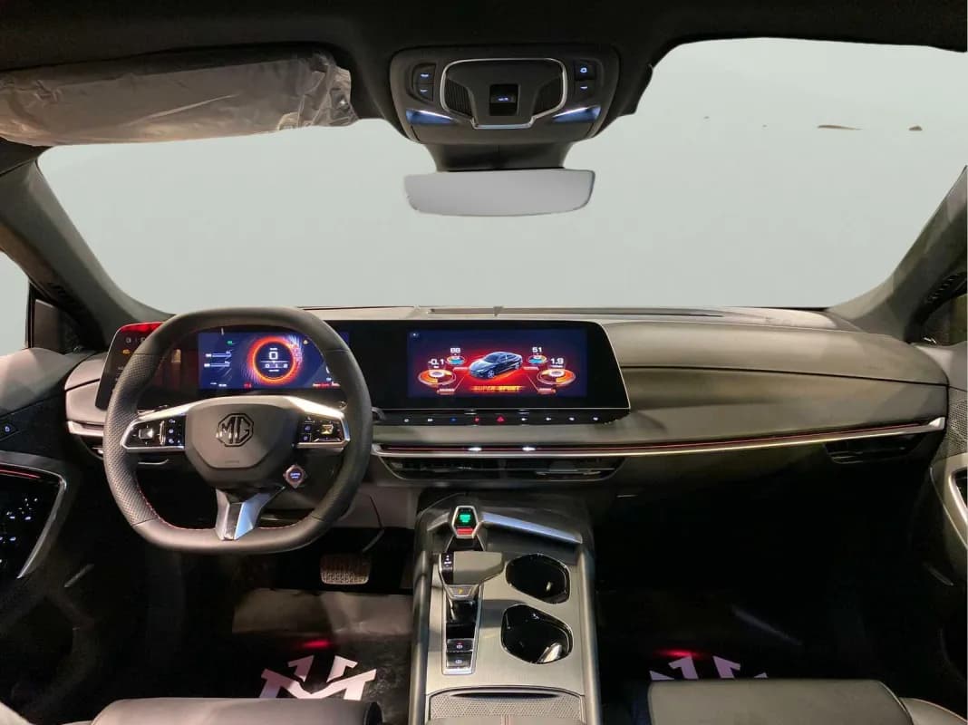 ام جي 7 2026 لاكشري رمادي أوتوماتيك — جديدة