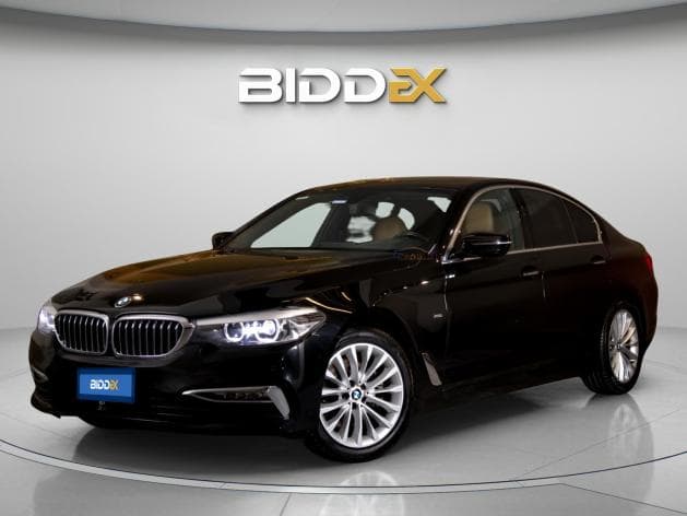 بي ام دبليو 520i 2018