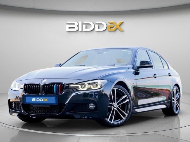 بي ام دبليو 318i 2018 لاكشري أسود أوتوماتيك — مستعملة