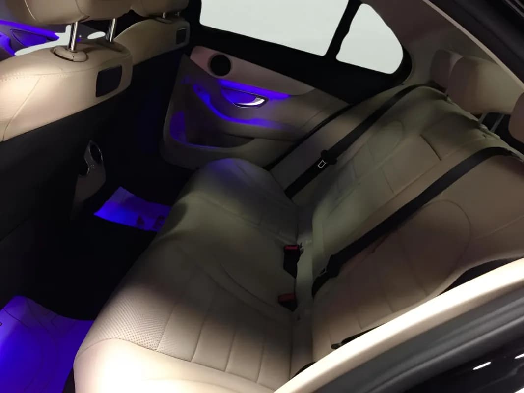 مرسيدس بنز C180 2019 ايه ام جي أسود أوتوماتيك — مستعملة