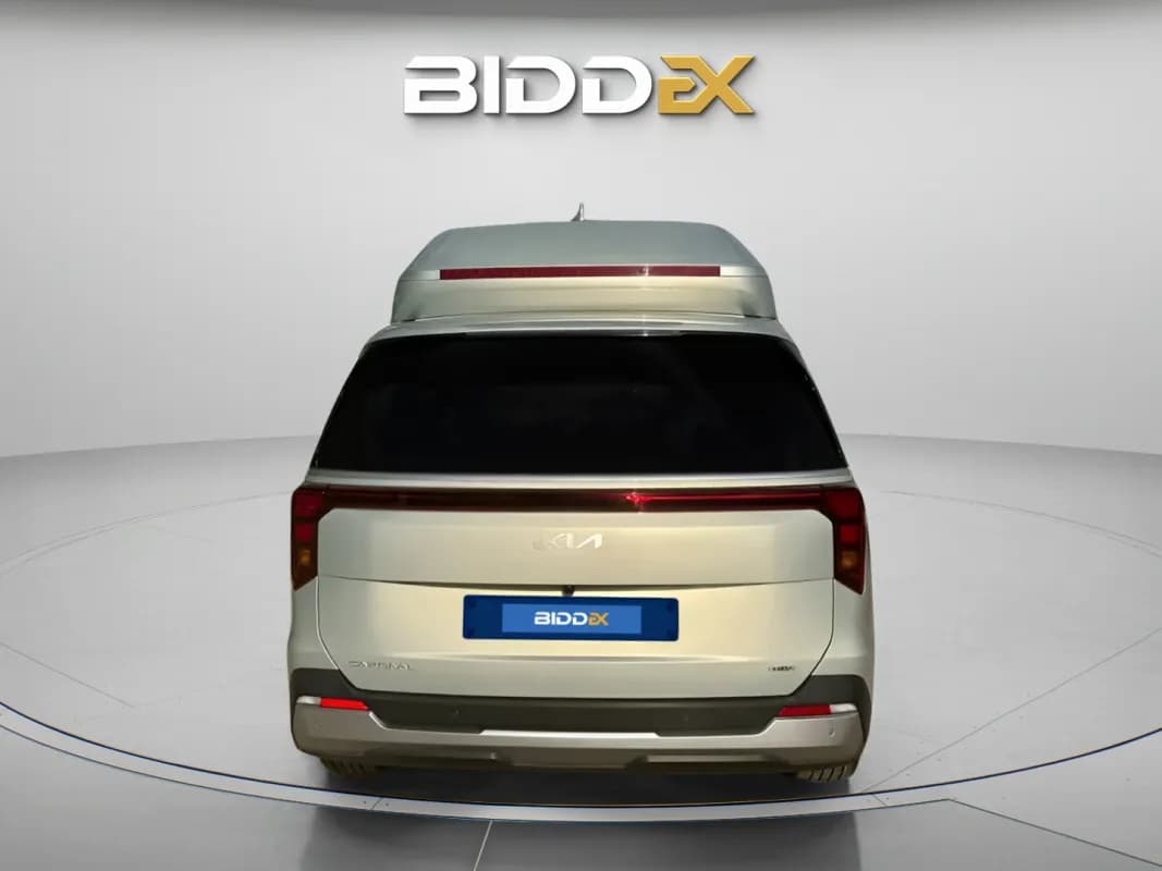 Kia Carnival 2025 Topline White Automatic — New