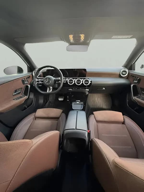 مرسيدس بنز A200 2024