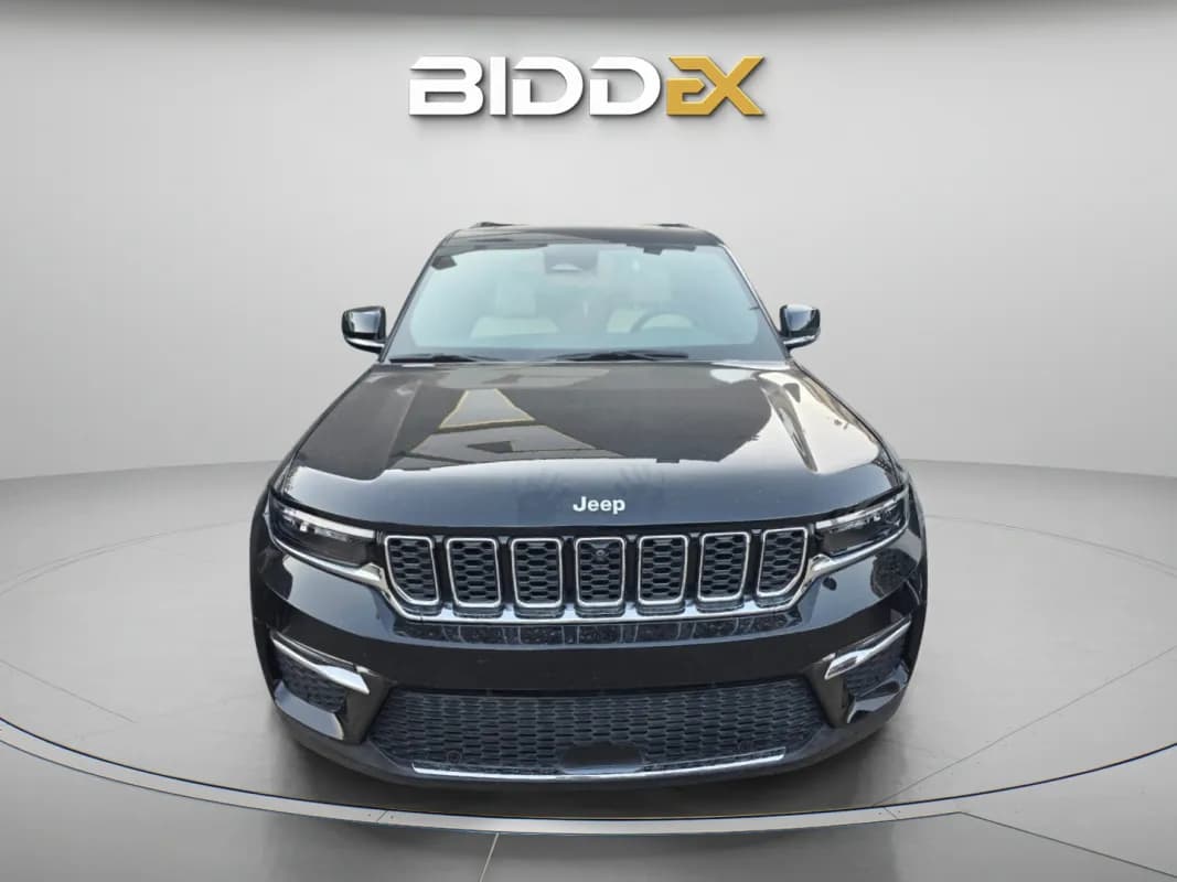 جيب جراند شيروكي 2024