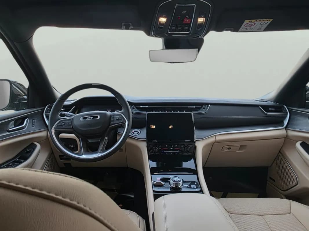 جيب جراند شيروكي 2024