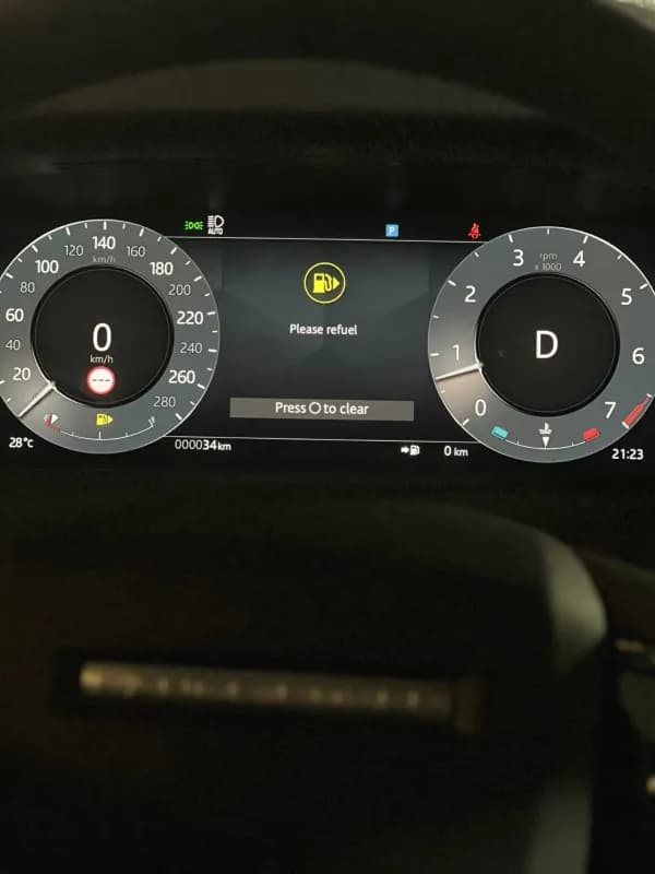 رينج روفر فيلار 2025