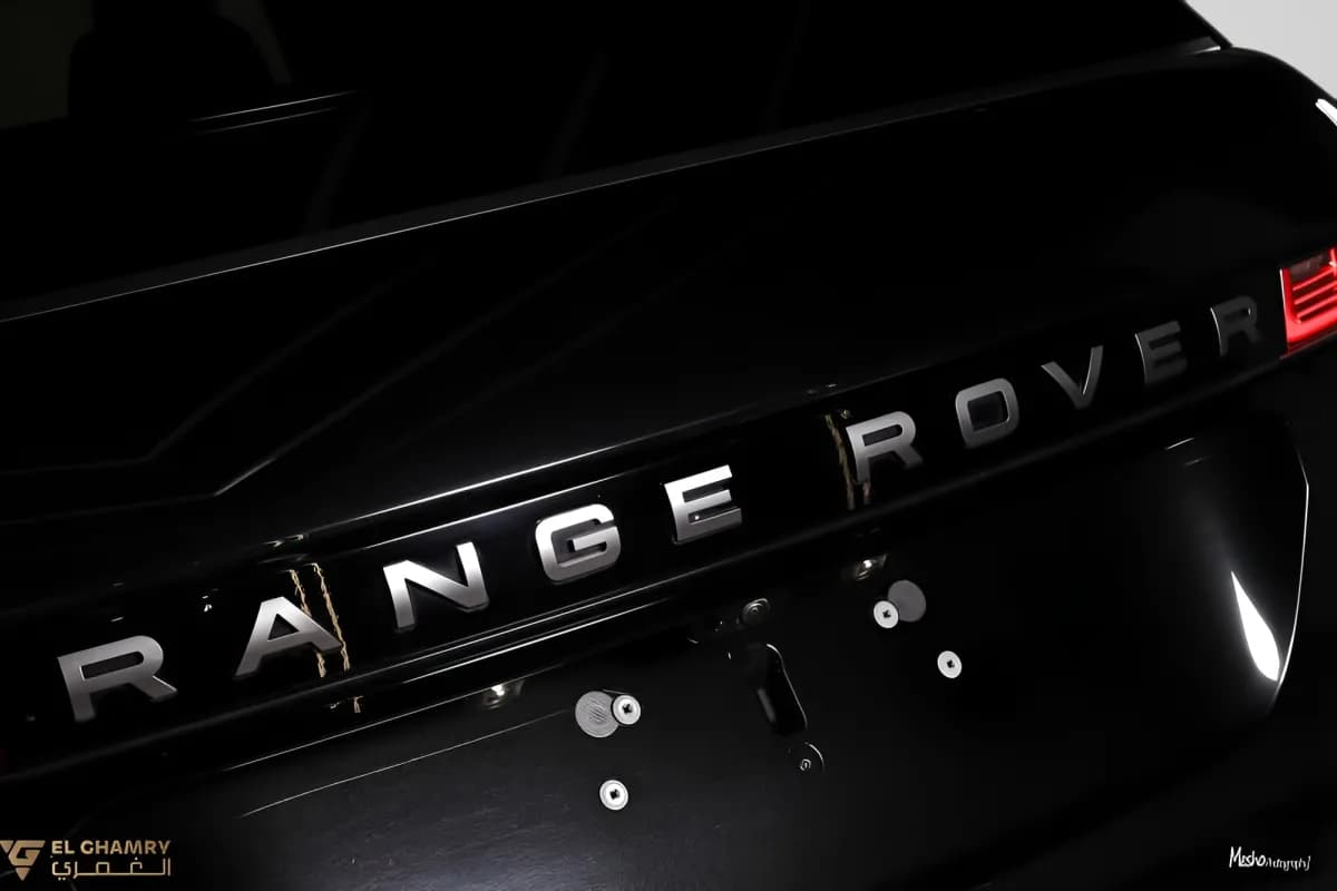 رينج روفر ايفوك 2023