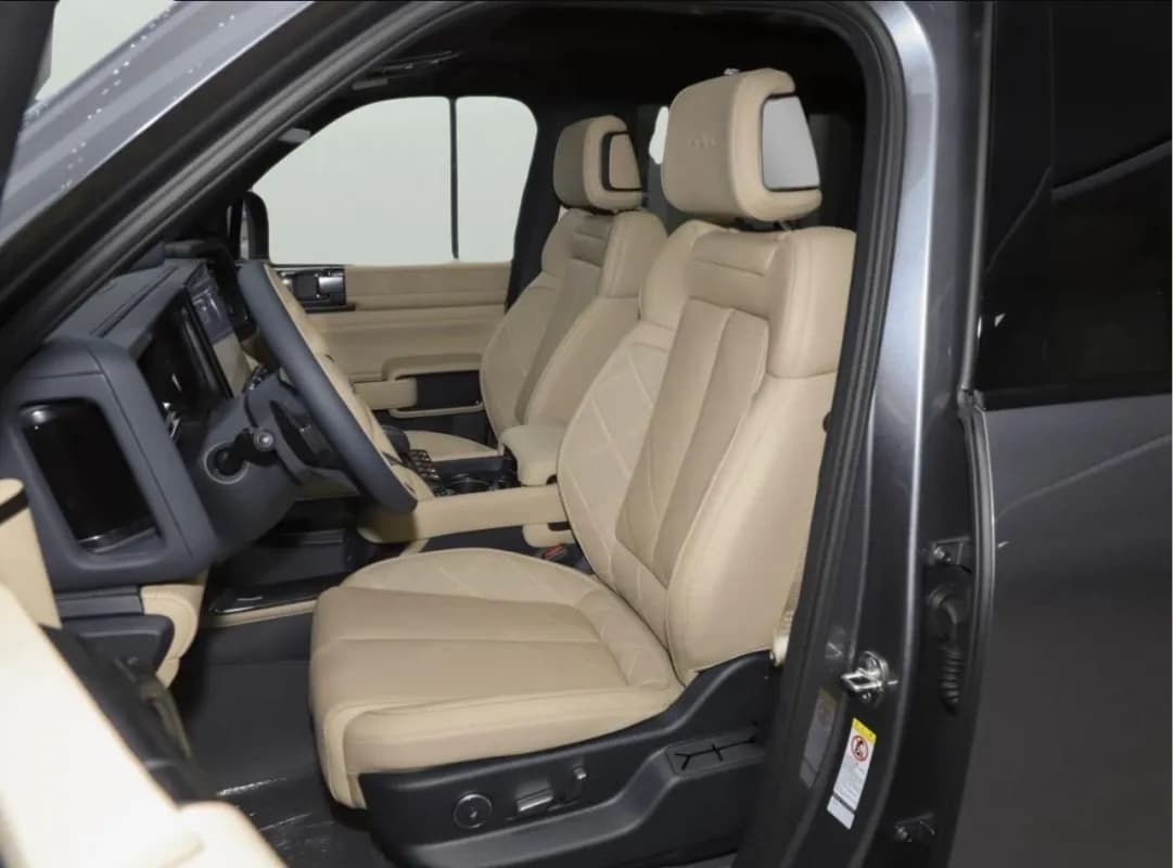 بي واي دي ليوبارد 2025