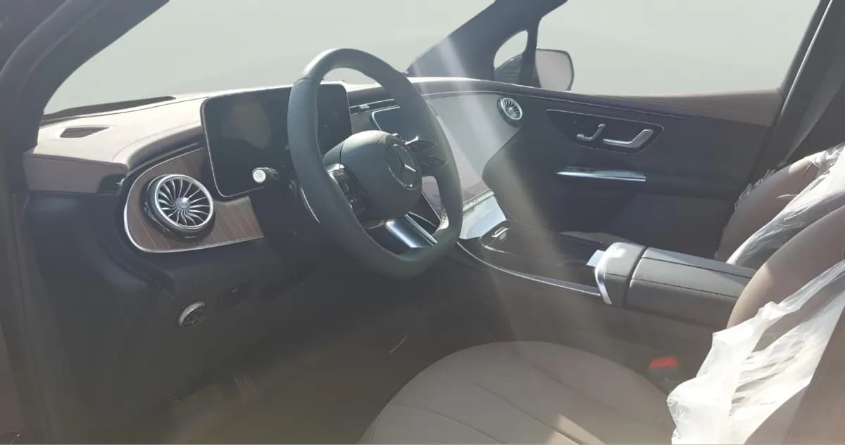 مرسيدس بنز EQE 2024