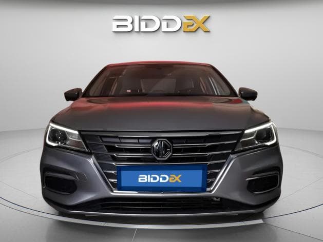 ام جي 5 2026 لاكشري فضي أوتوماتيك — جديدة