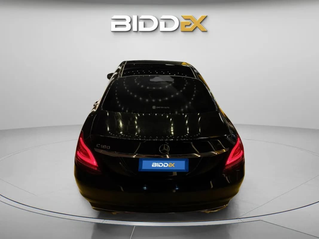 مرسيدس بنز C180 2020