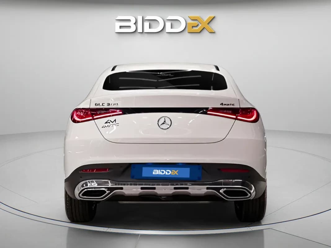 مرسيدس بنز GLC 300 2025 افنتجارد أبيض أوتوماتيك — جديدة