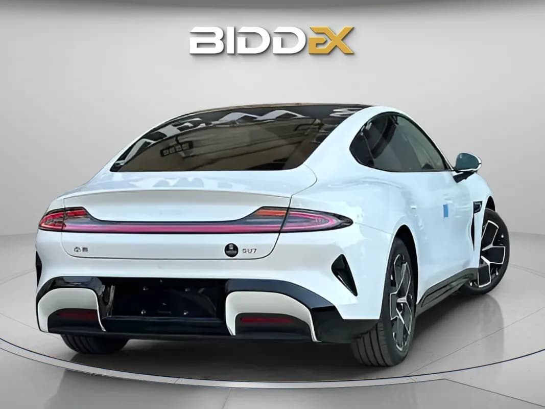 شاومي اس يو 7 2025 برو أبيض أوتوماتيك — جديدة