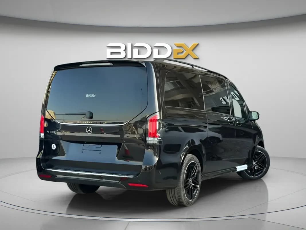 مرسيدس بنز V300 فيانو 2026 اكسيكلوزيف أسود أوتوماتيك — جديدة