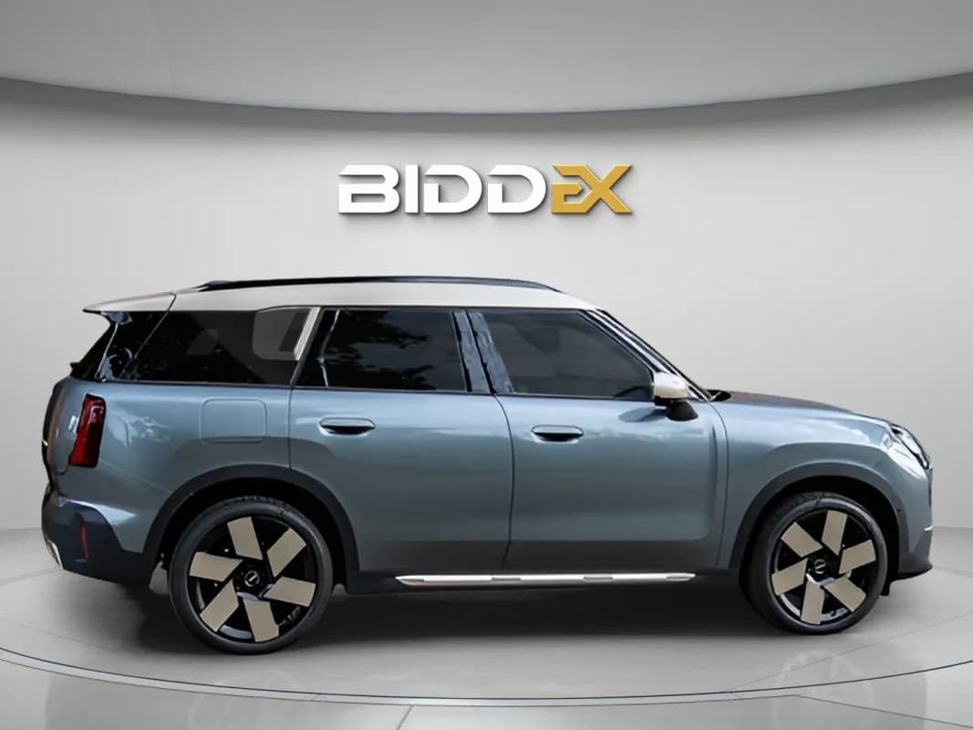 ميني كانتري مان 2025