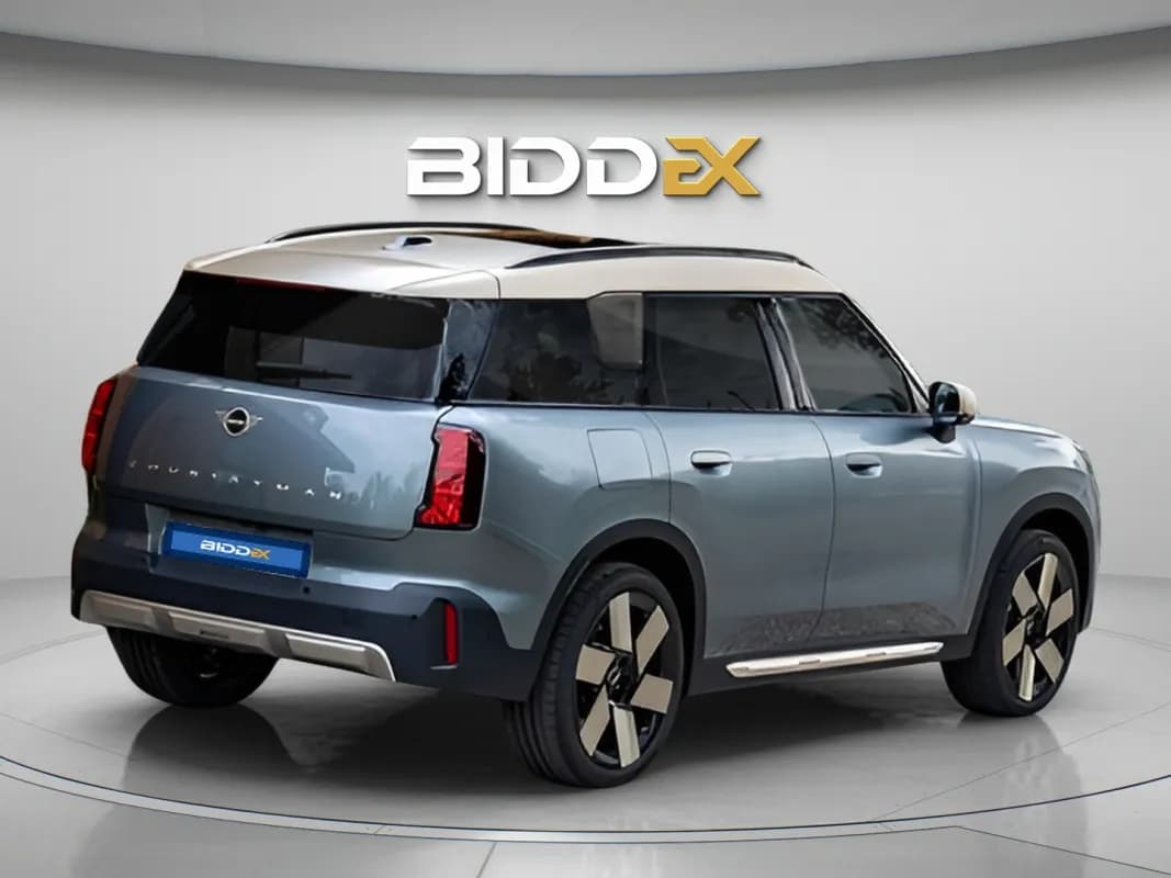 ميني كانتري مان 2025