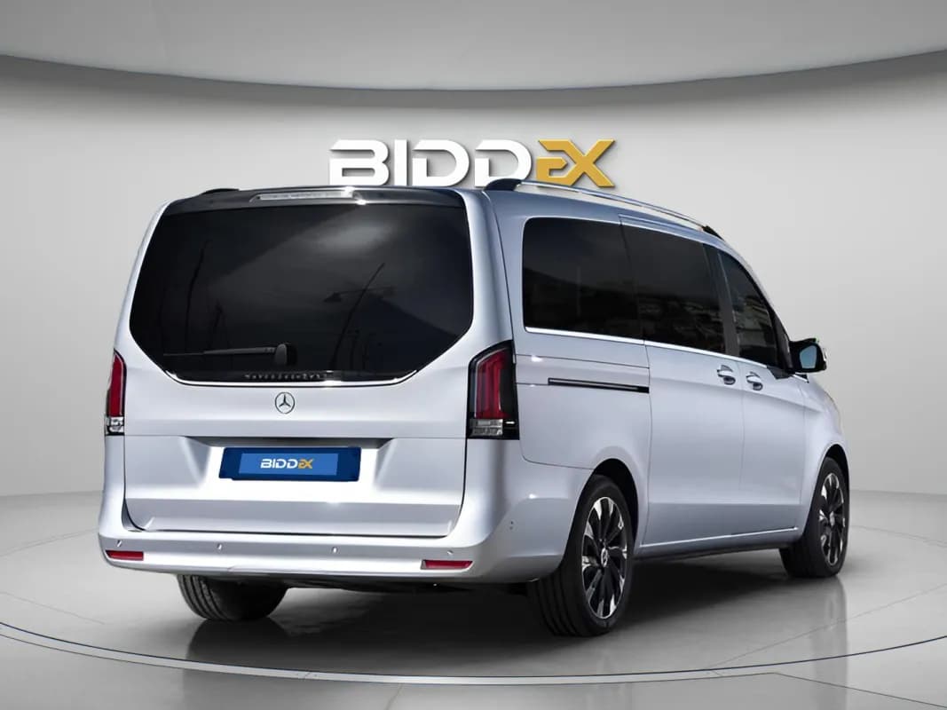 مرسيدس بنز V 300 2026