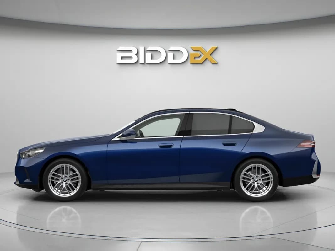 بي ام دبليو 520i 2025