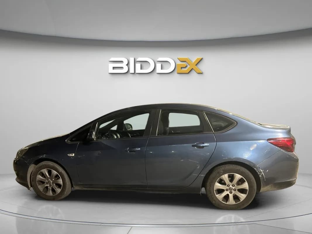 أوبل استرا 2017