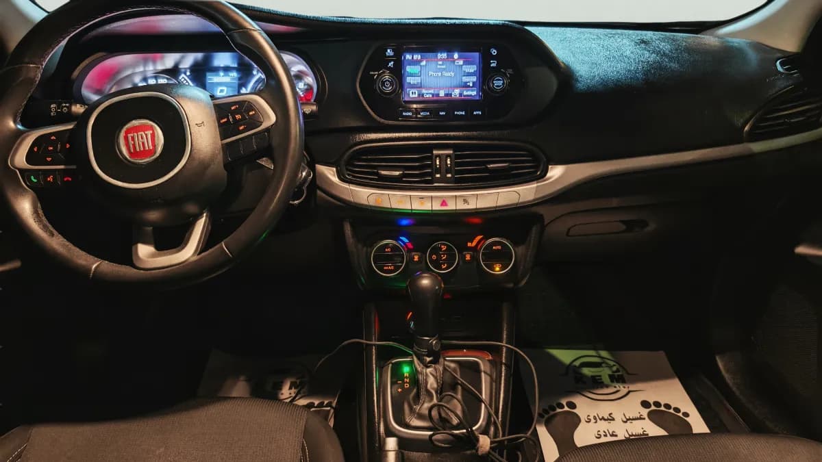 فيات تيبو 2020 بيز لاين أزرق أوتوماتيك — مستعملة