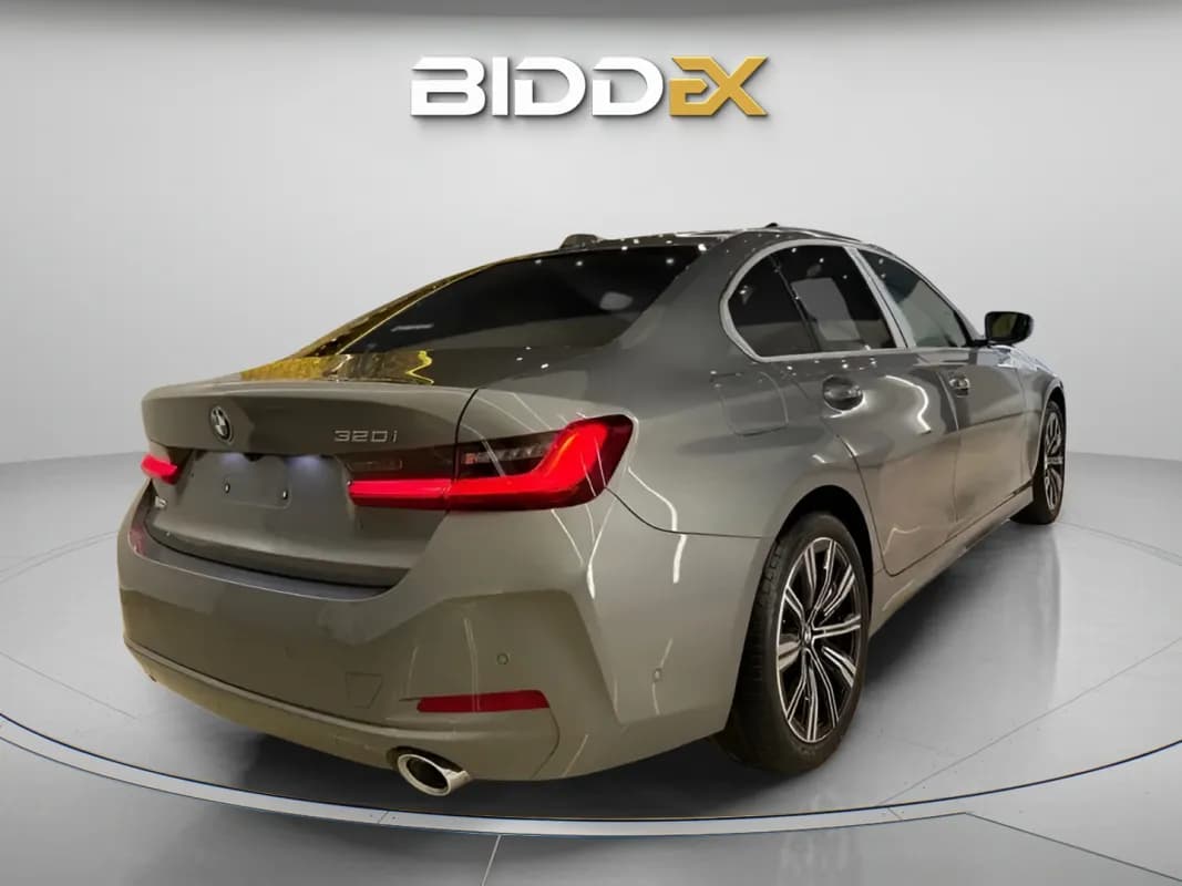 بي ام دبليو 320i 2026