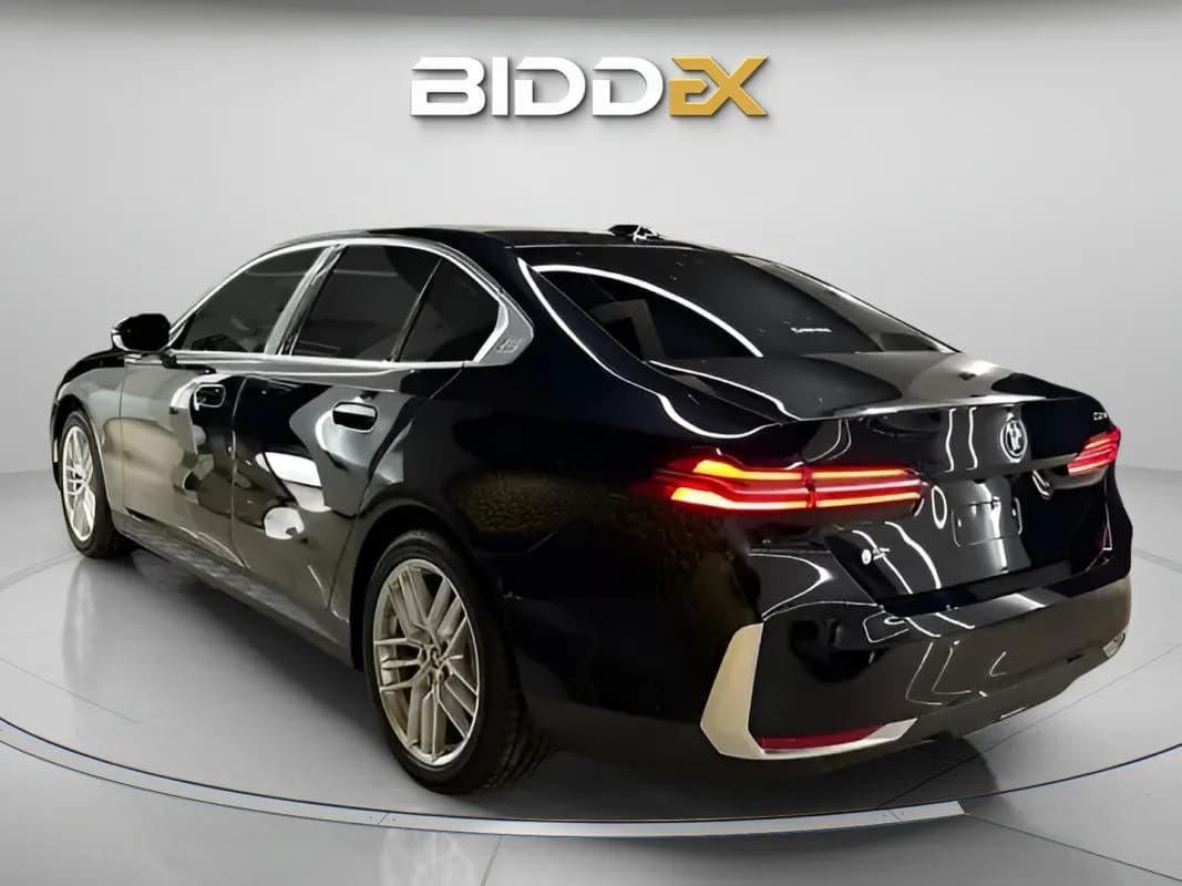 بي ام دبليو 520 2026