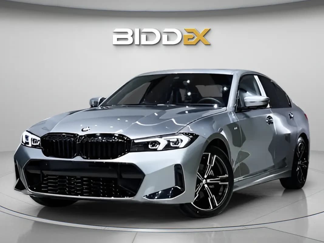 بي ام دبليو 320 2026 ام سبورت رمادي أوتوماتيك — مستعملة