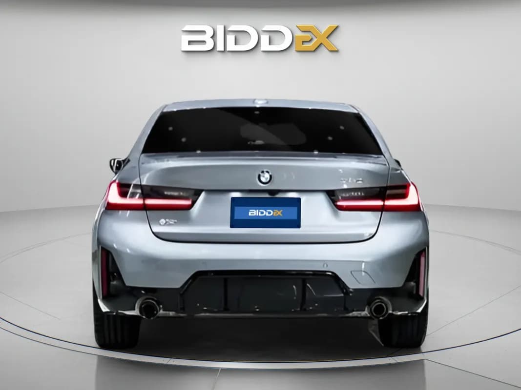 بي ام دبليو 320 2026 ام سبورت رمادي أوتوماتيك — مستعملة