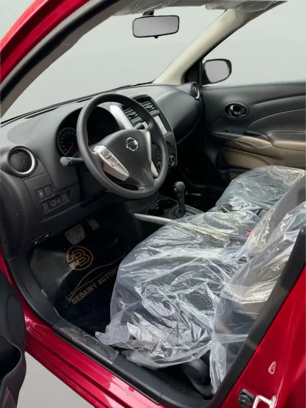 نيسان صني 2026 الفقة الثانية أحمر أوتوماتيك — جديدة