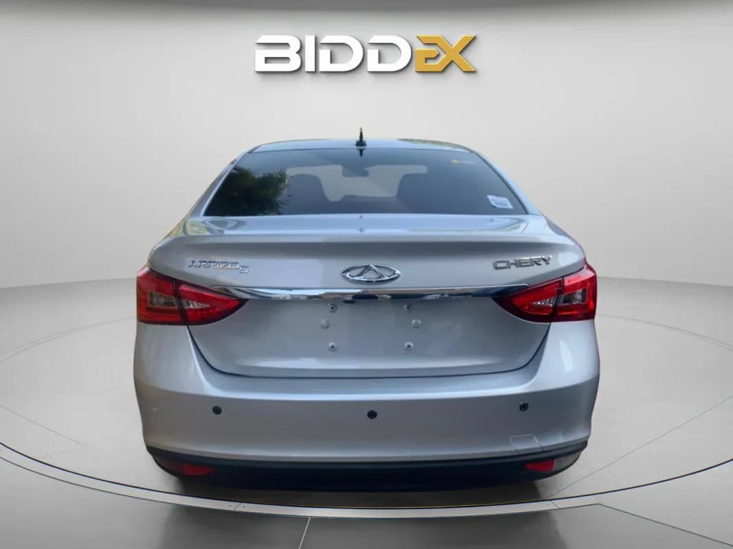 شيري 5 اريزو 2026 هاي لاين فضي أوتوماتيك — جديدة