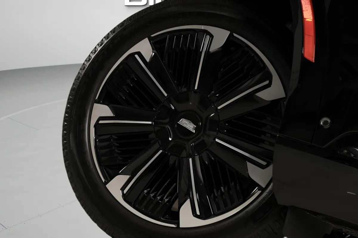 كاديلاك إسكاليد 2025