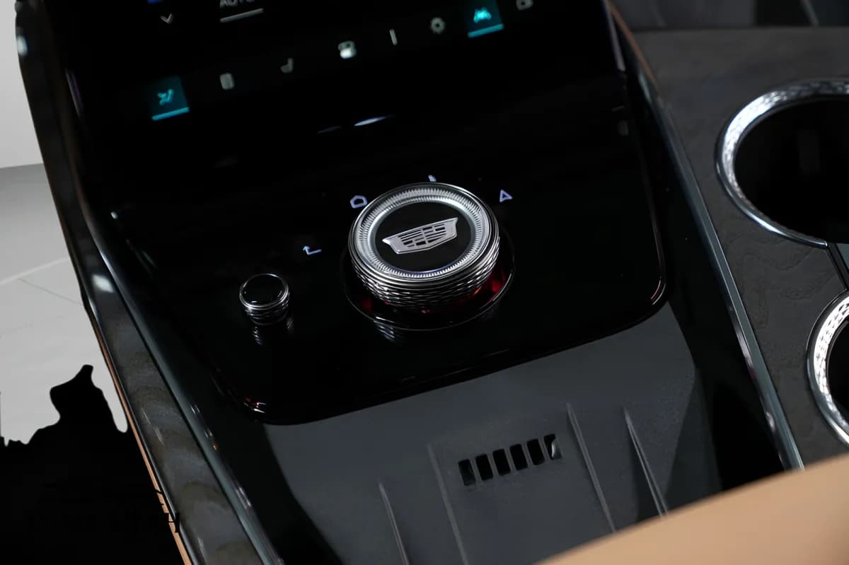 كاديلاك إسكاليد 2025