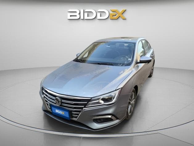 ام جي 5 2020 لاكشري فضي أوتوماتيك — مستعملة