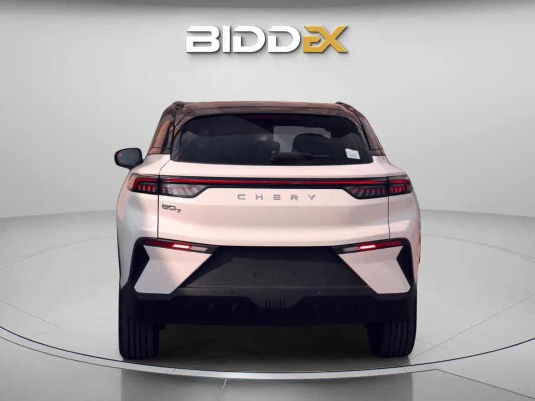 شيري اي كيو 7 2026 لاكشري أبيض أوتوماتيك — جديدة