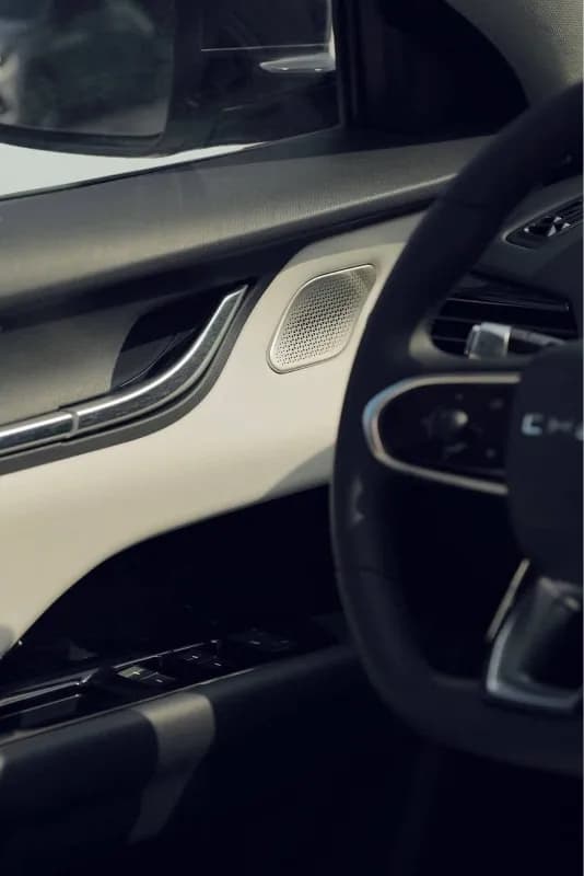 شيري اي كيو 7 2026 لاكشري أبيض أوتوماتيك — جديدة