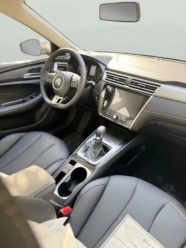 ام جي 5 2026 لاكشري شمبانيا أوتوماتيك — جديدة