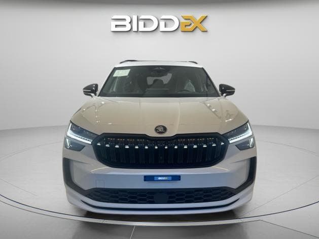 سكودا كودياك 2025 سبورت لاين أبيض أوتوماتيك — جديدة