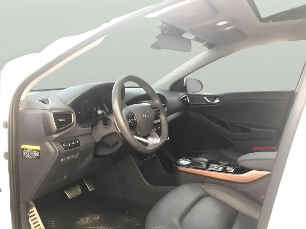 هيونداي ايونك 2017